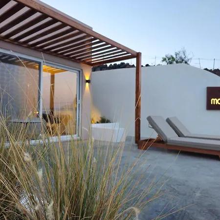 Moonlight & * Exo Katikies (Santorini)