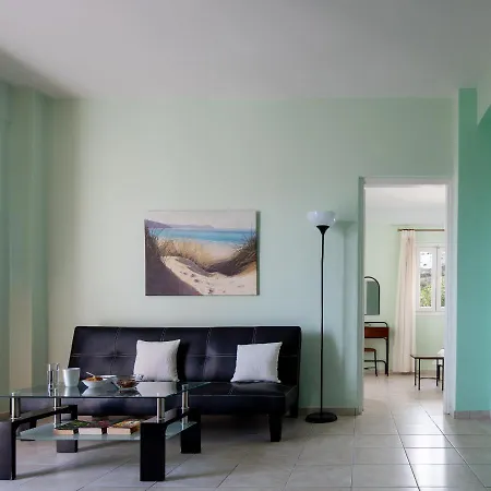 Moonlight & Apartment Exo Katikies (Santorini)