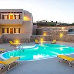 Moonlight & Exo Katikies (Santorini)