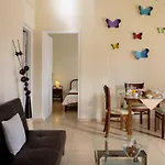 Moonlight & Apartamento Exo Katikies (Santorini)