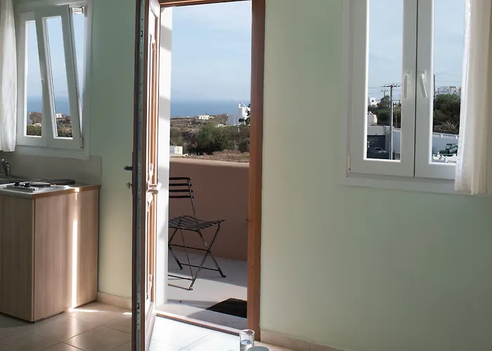 Moonlight & * Exo Katikies (Santorini)