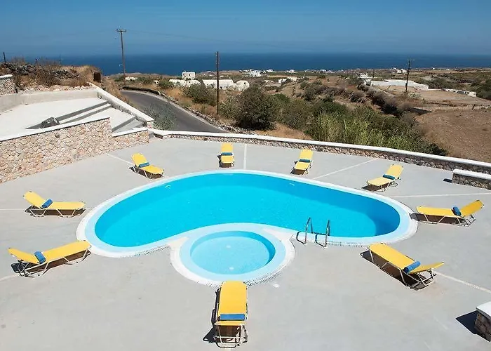 Moonlight & * Exo Katikies (Santorini)