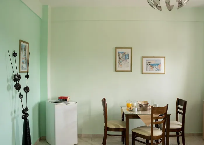 Moonlight & * Exo Katikies (Santorini)